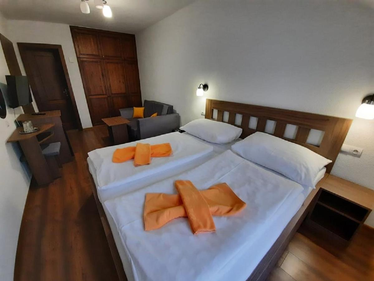 Hotel Flora Bešeňová Dış mekan fotoğraf