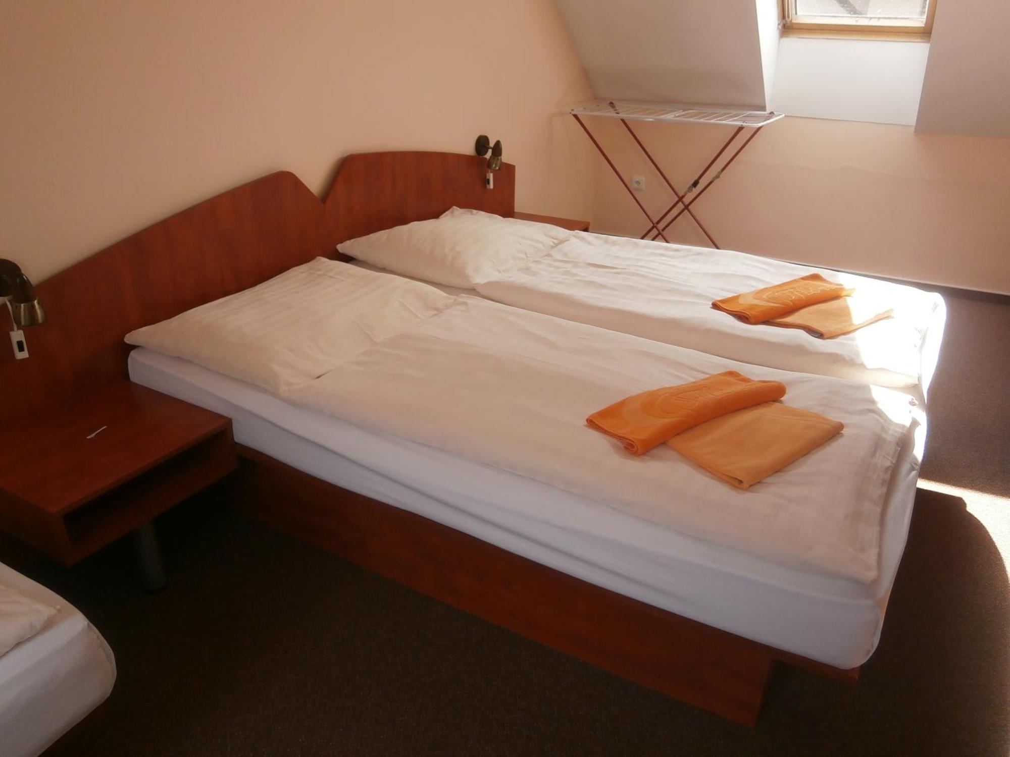 Hotel Flora Bešeňová Dış mekan fotoğraf