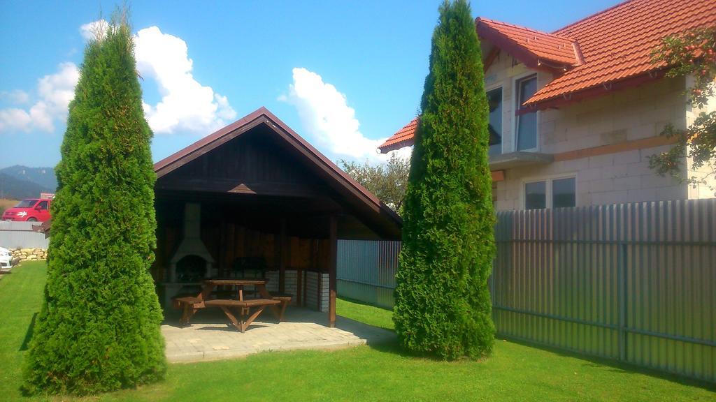 Hotel Flora Bešeňová Dış mekan fotoğraf